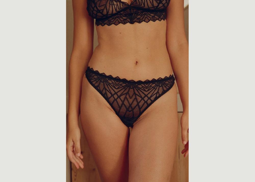 l'exception Tanga Anna Noir Nénés Paris