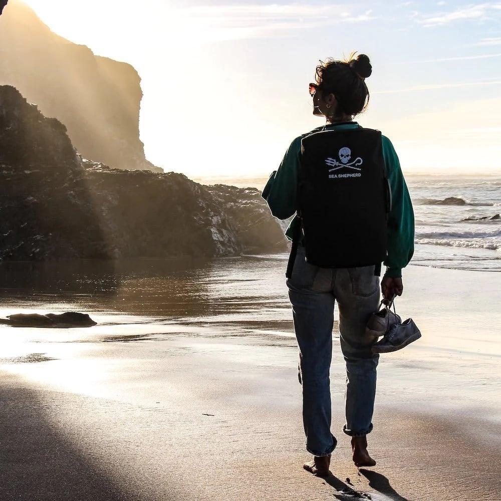 L'exception La Virgule X Sea Shepherd Hors Bord 35L Gris La Virgule