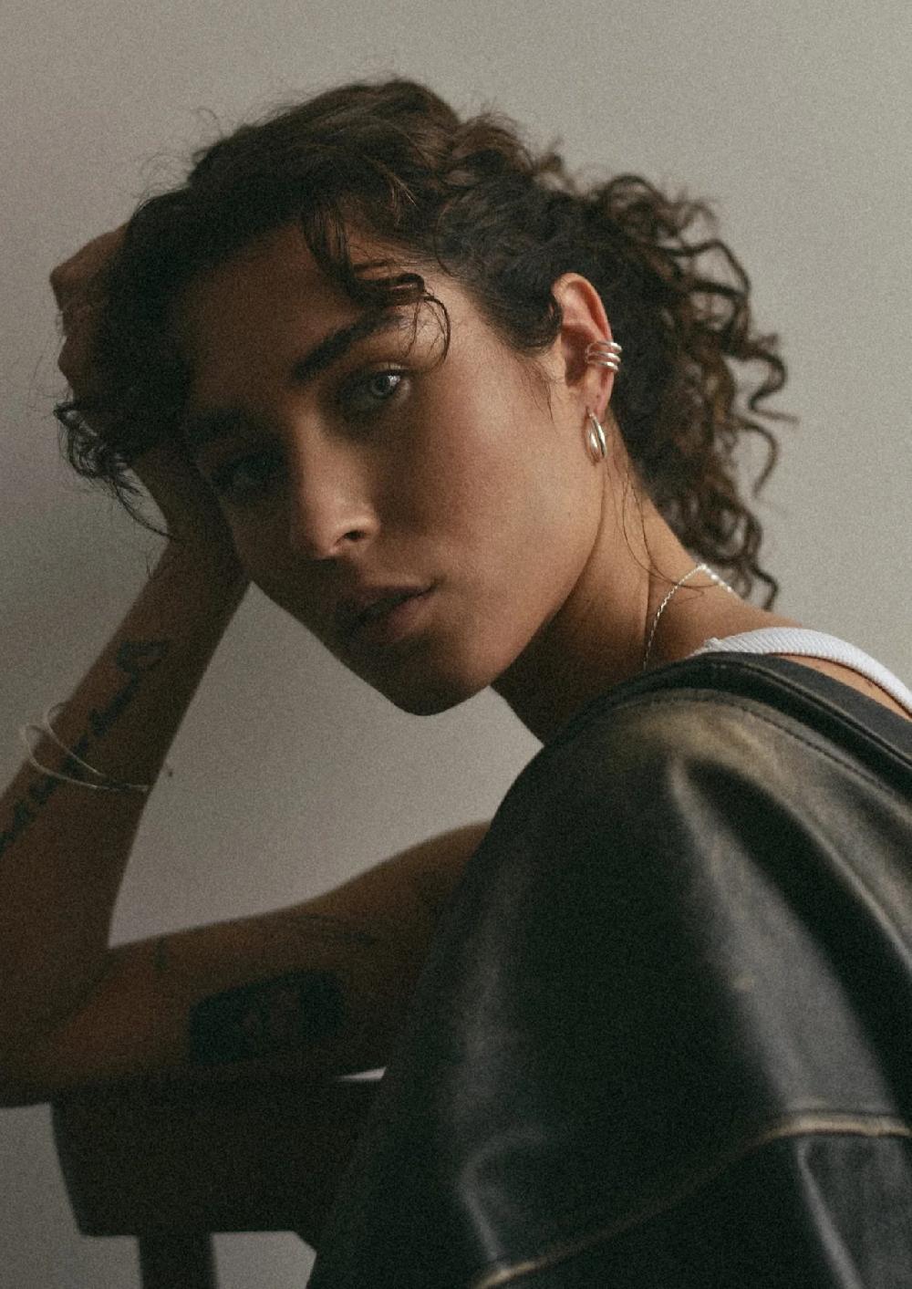L'exception Manchette D'oreille Vague Argent NO MORE