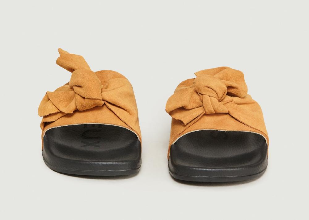 L'exception Mules Nouées En Cuir Suédé Slide Miel Craie