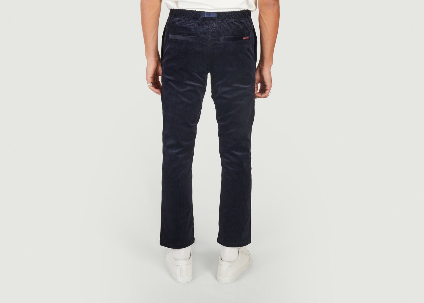 L'exception Pantalon Ajusté En Velours Côtelé Bleu Marine Gramicci