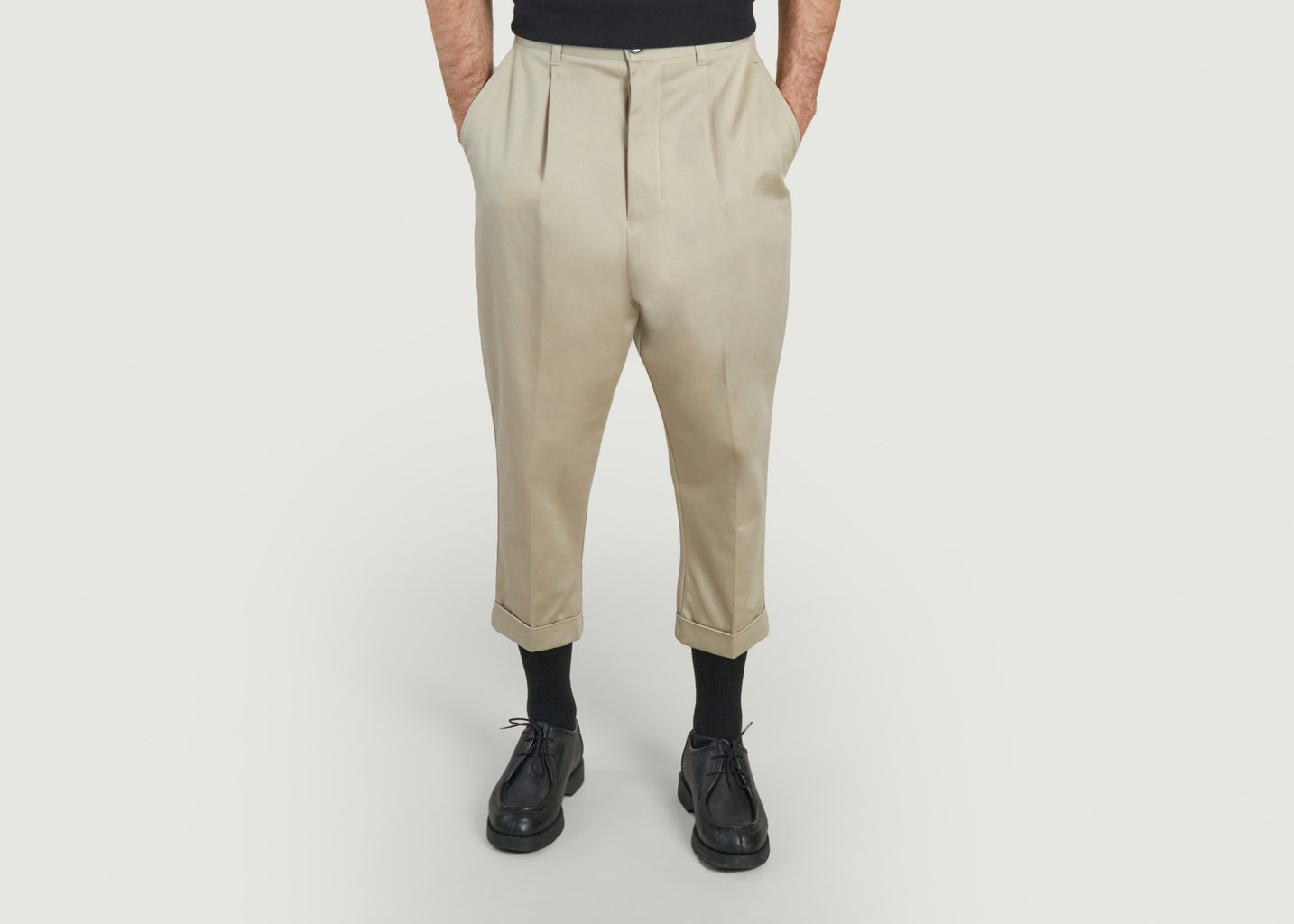 l'exception Pantalon Carotte Oversized Beige AMI Paris