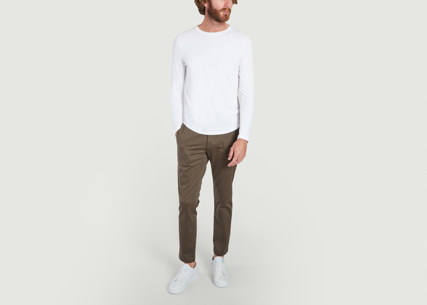 L'exception Pantalon Chino En Coton Bio Theo Taupe No Nationality 07