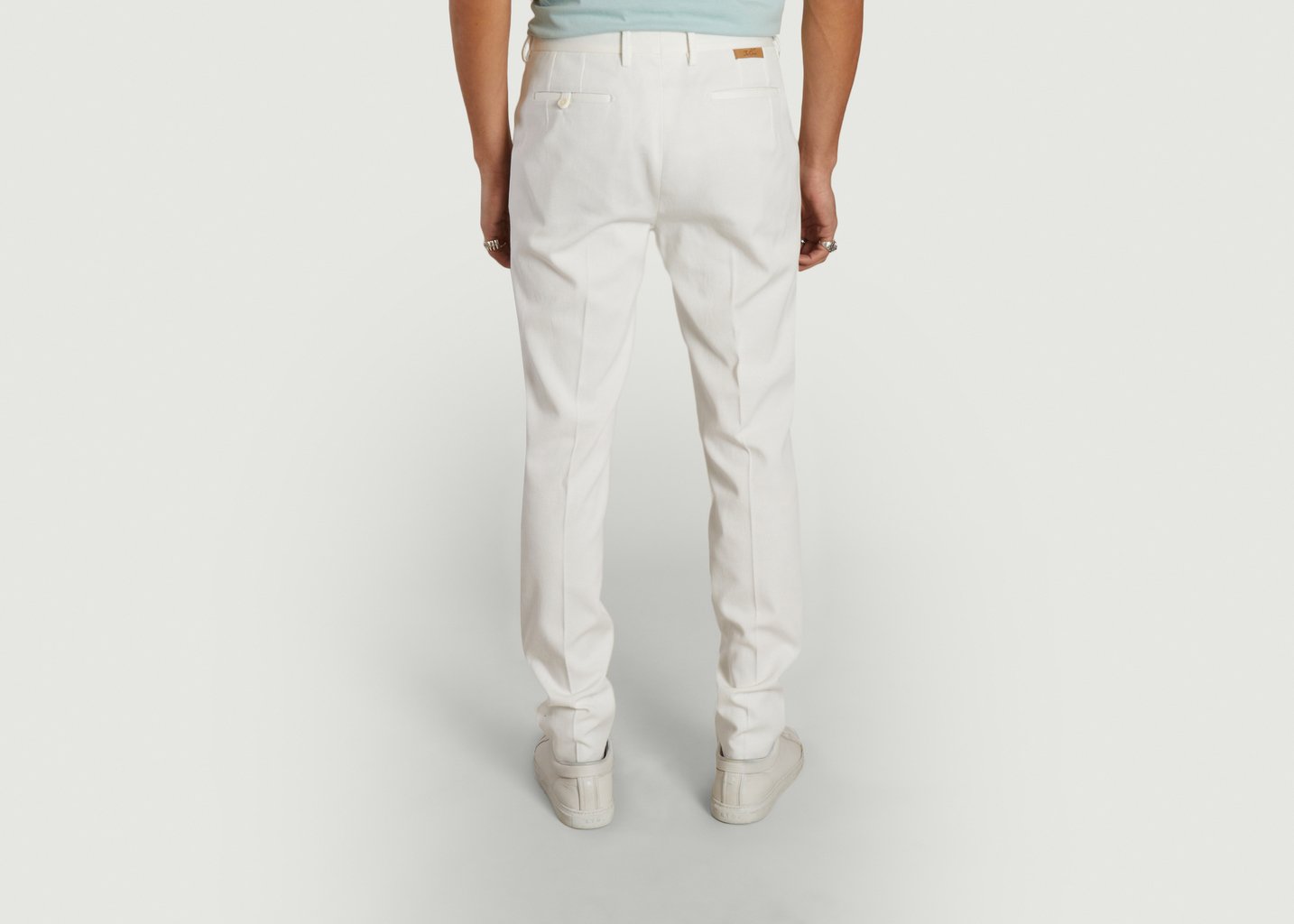 L'exception Pantalon Chino En Coton Blanc The Chino Revived