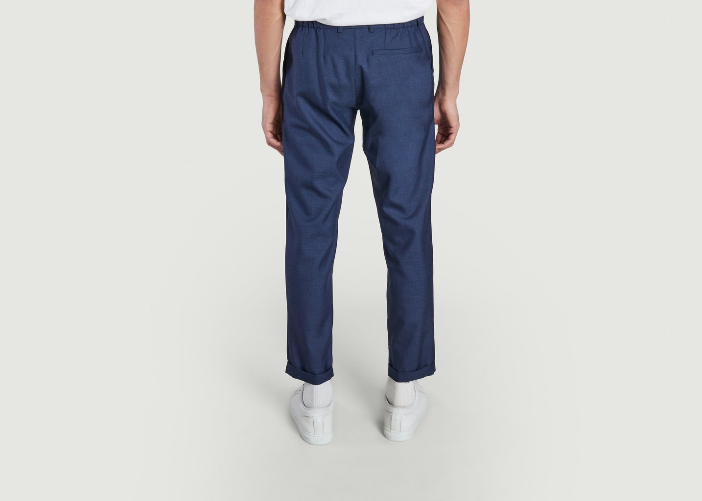 L'exception Pantalon Coupe Carotte En Laine Vierge Sienna Bleu Marine Noyoco