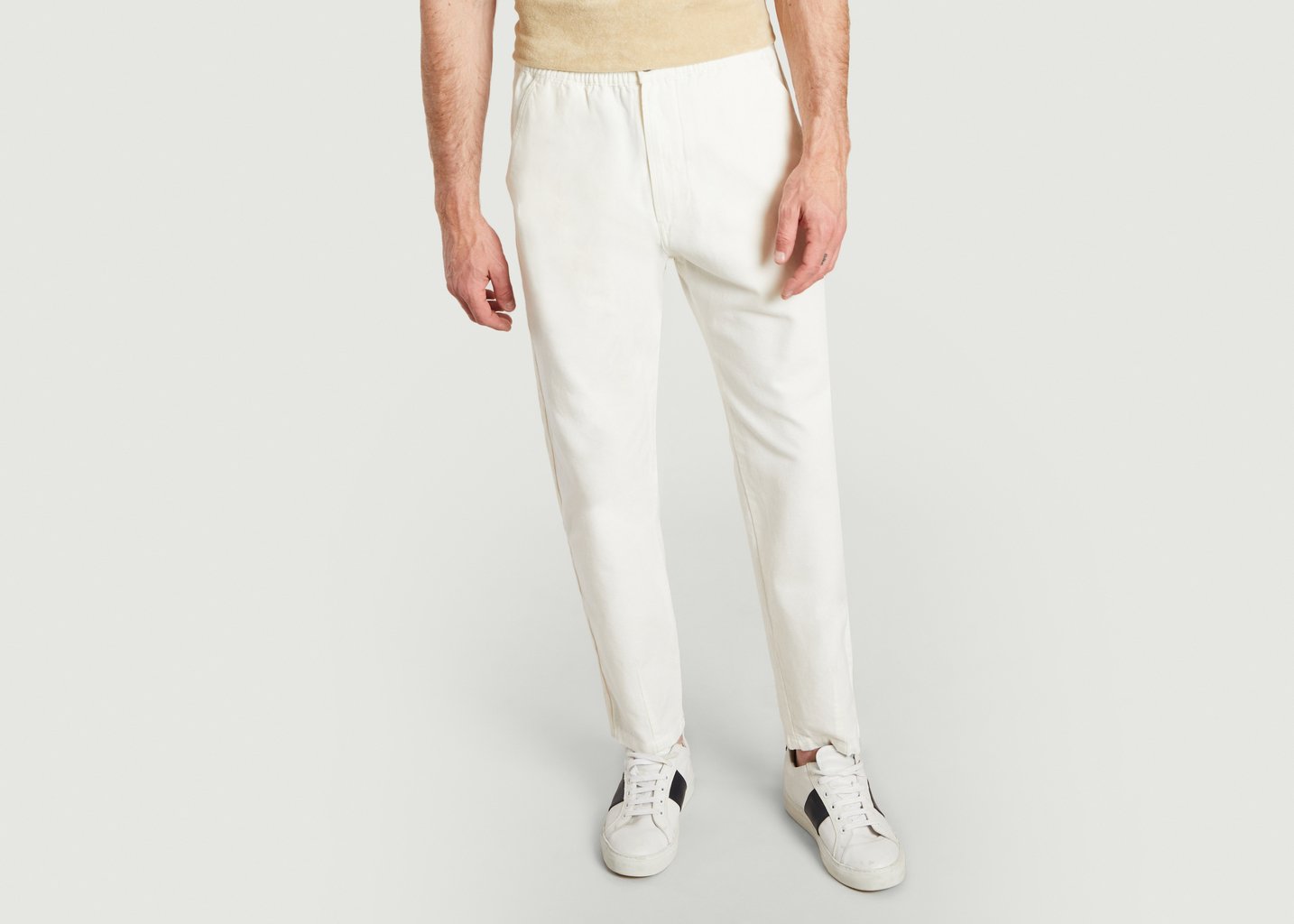 l'exception Pantalon de survêtement fuselé Ecru Universal Works