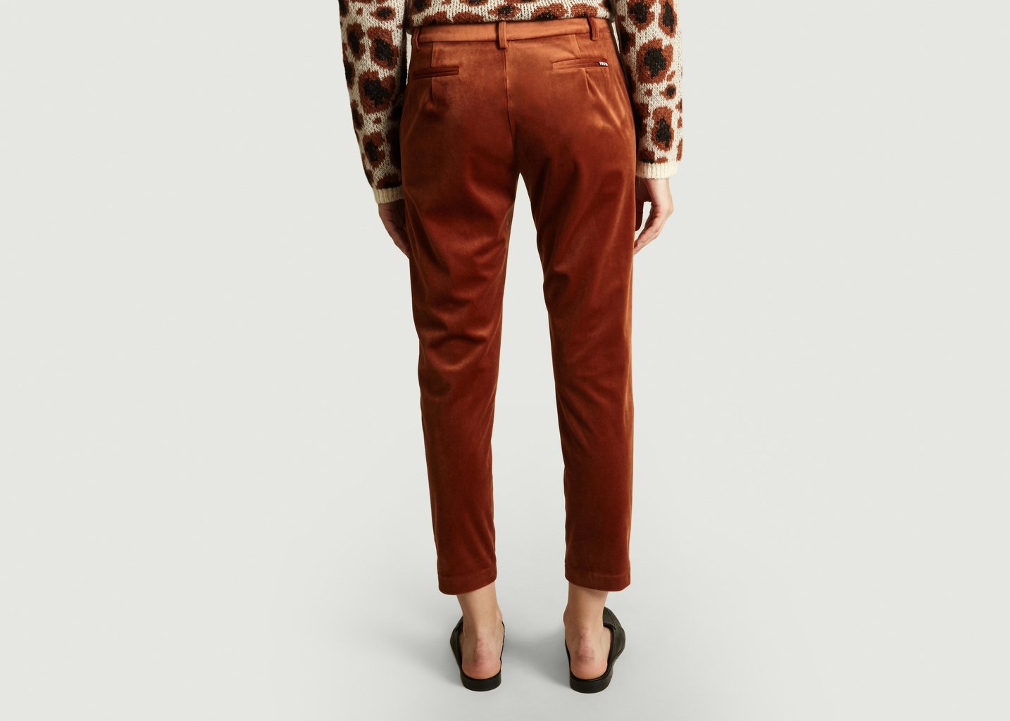 L'exception Pantalon En Velours Lisse Parfumé Fauve La Petite Française
