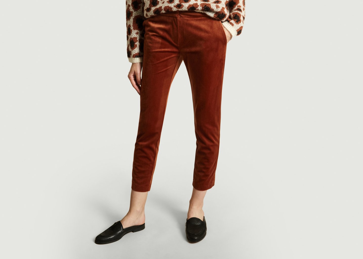l'exception Pantalon En Velours Lisse Parfumé Fauve La Petite Française