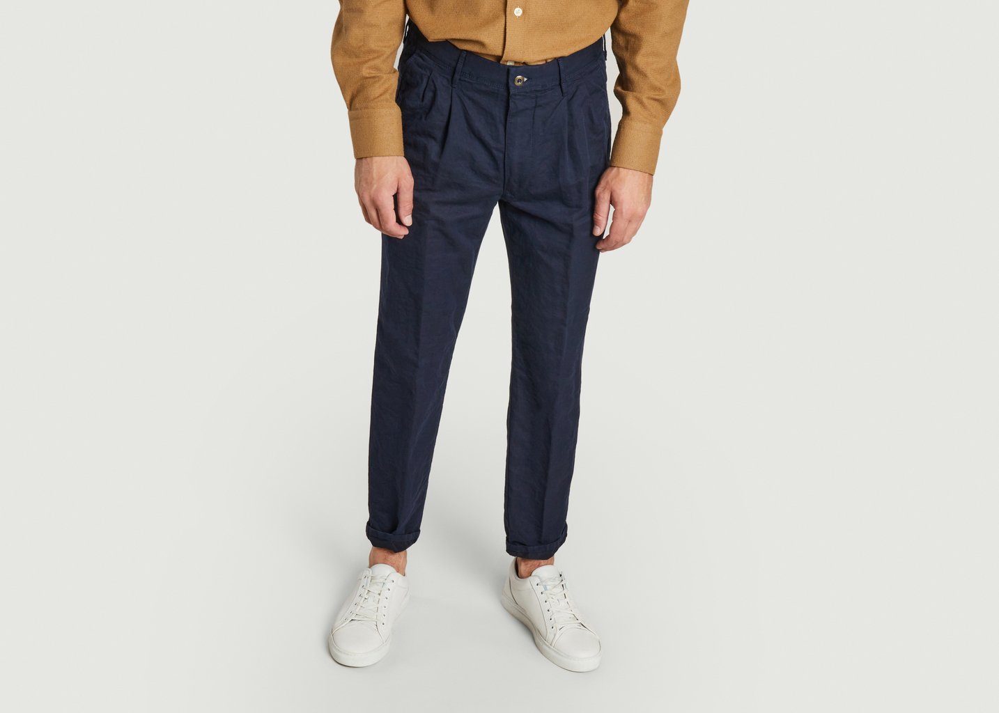 l'exception Pantalon slim à pinces Bleu Marine Incotex