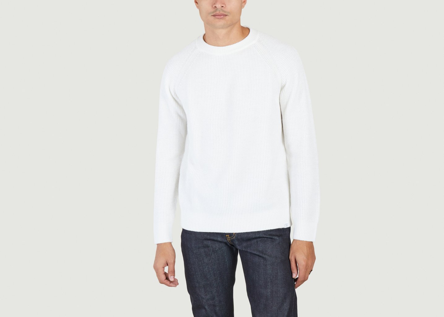 l'exception Pull Roald en laine et coton Ecru Norse Projects