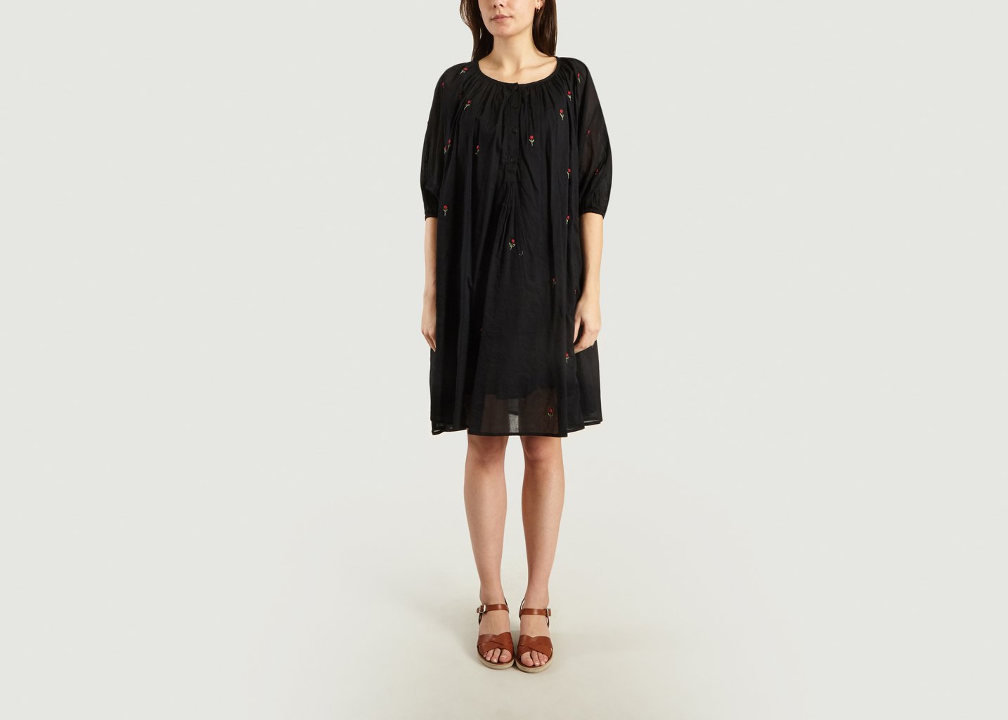 L'exception Robe Brodée Begonia Noir Mes Demoiselles