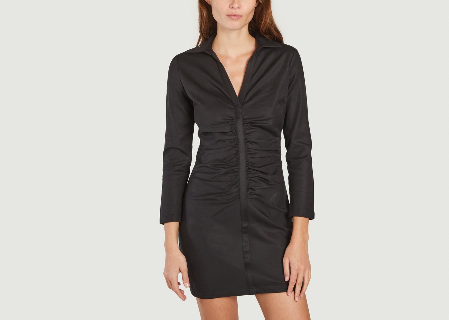 l'exception Robe courte ajustée Numm Noir Second Female