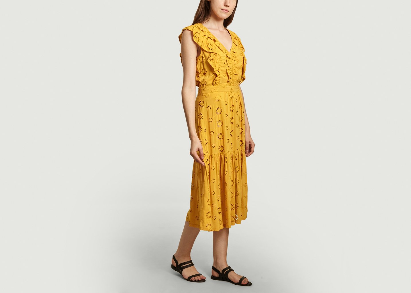 L'exception Robe En Broderie Anglaise Racontable Safran La Petite Française