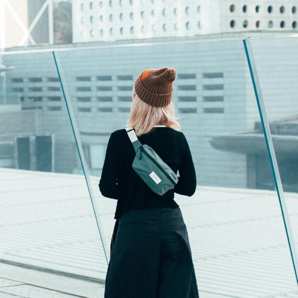 L'exception Sac Banane W.F.A Pouc Vert Bouteille Native Union