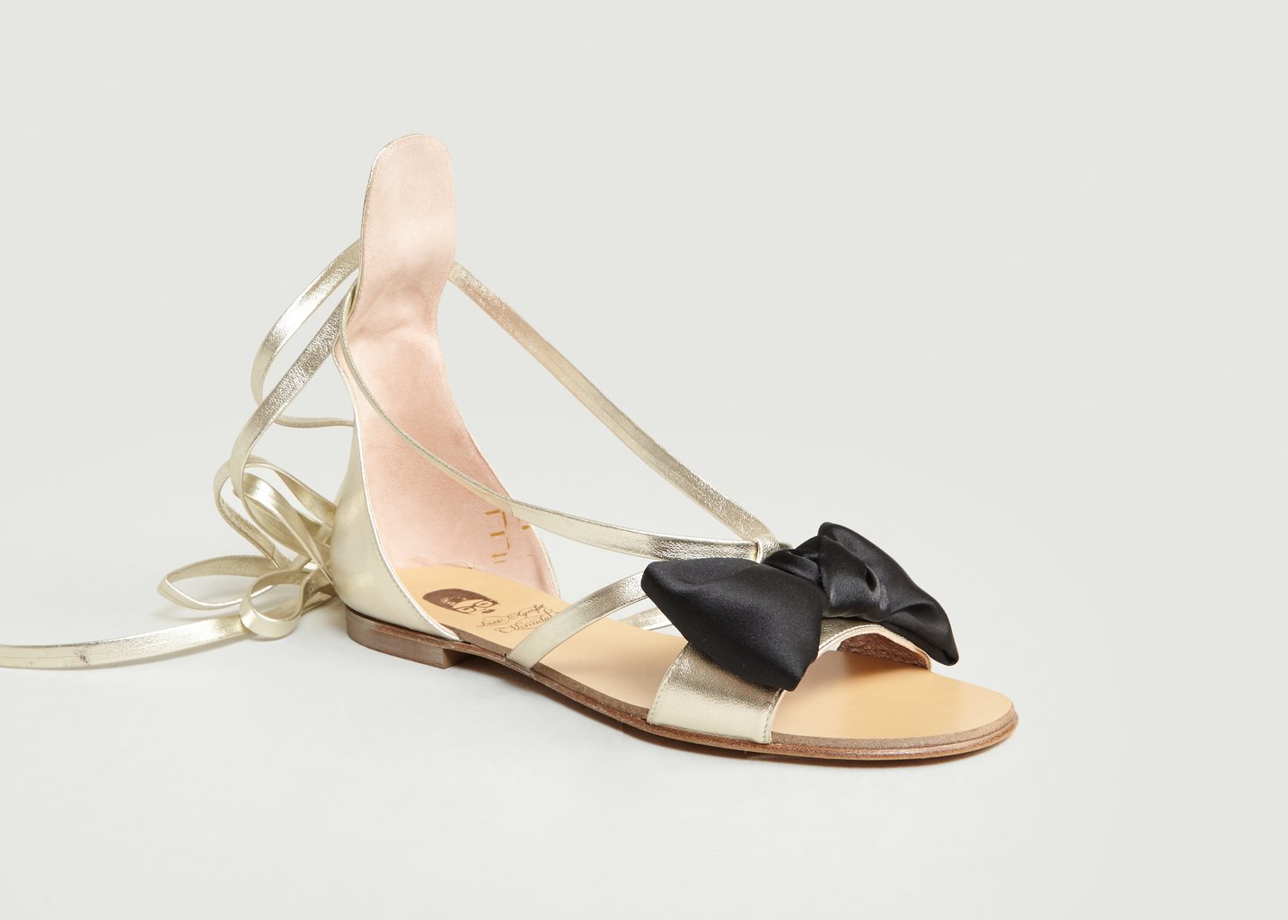 l'exception Sandales avec un Nœud en Satin Or Ines Olympe Mercadal