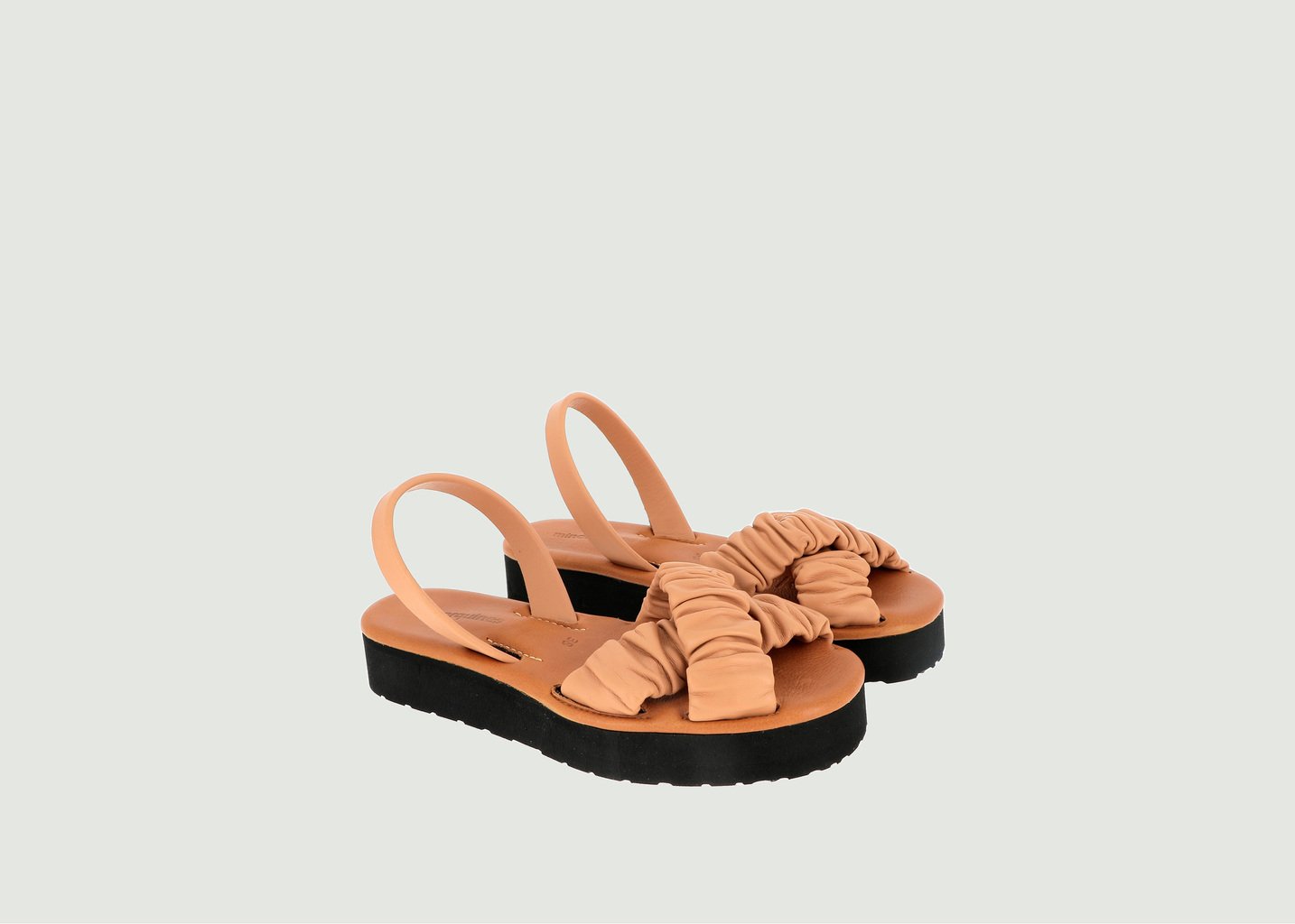 L'exception Sandales En Cuir Illueca Camel Minorquines