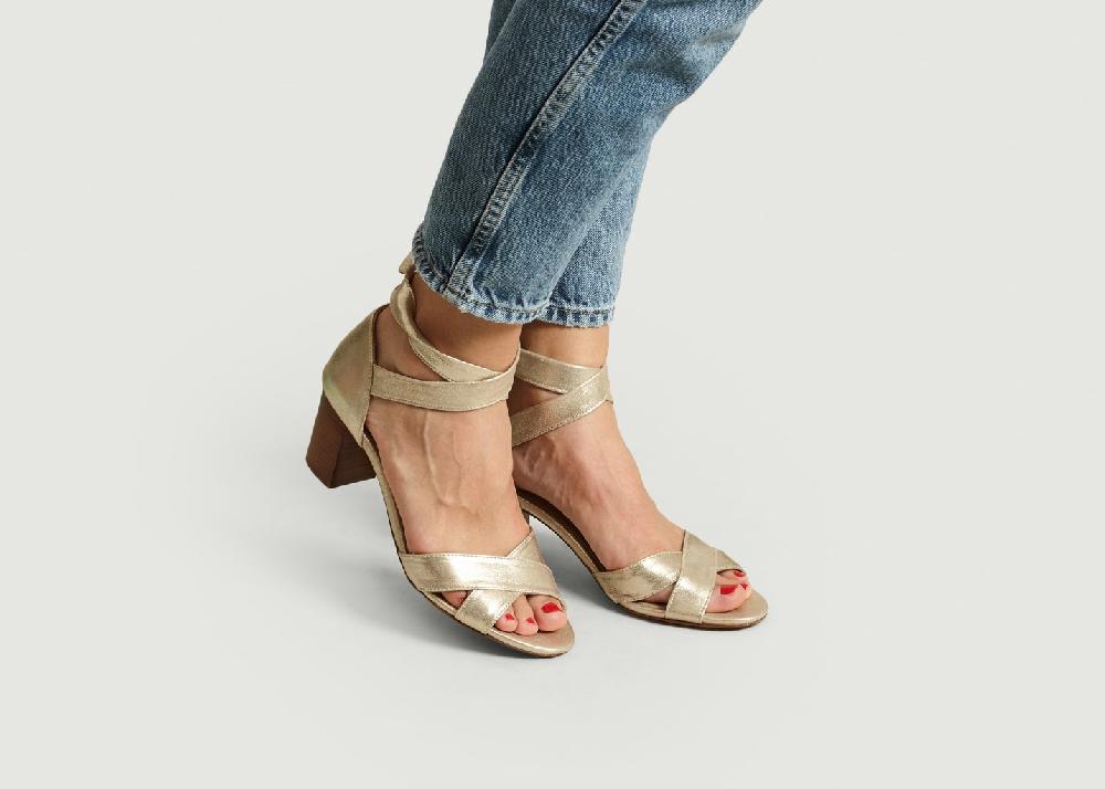 L'exception Sandales En Cuir La Papillonneuse Or Bobbies Paris