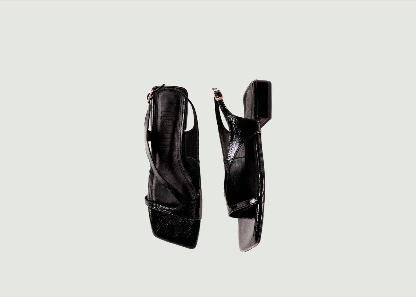 L'exception Sandales Plates En Cuir Verni Froissé Lisa Noir Souliers Martinez