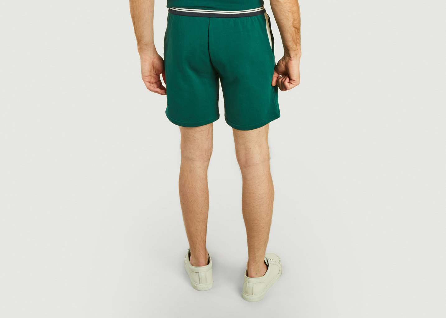 L'exception Short Ajusté En Coton Bio Vert Ron Dorff