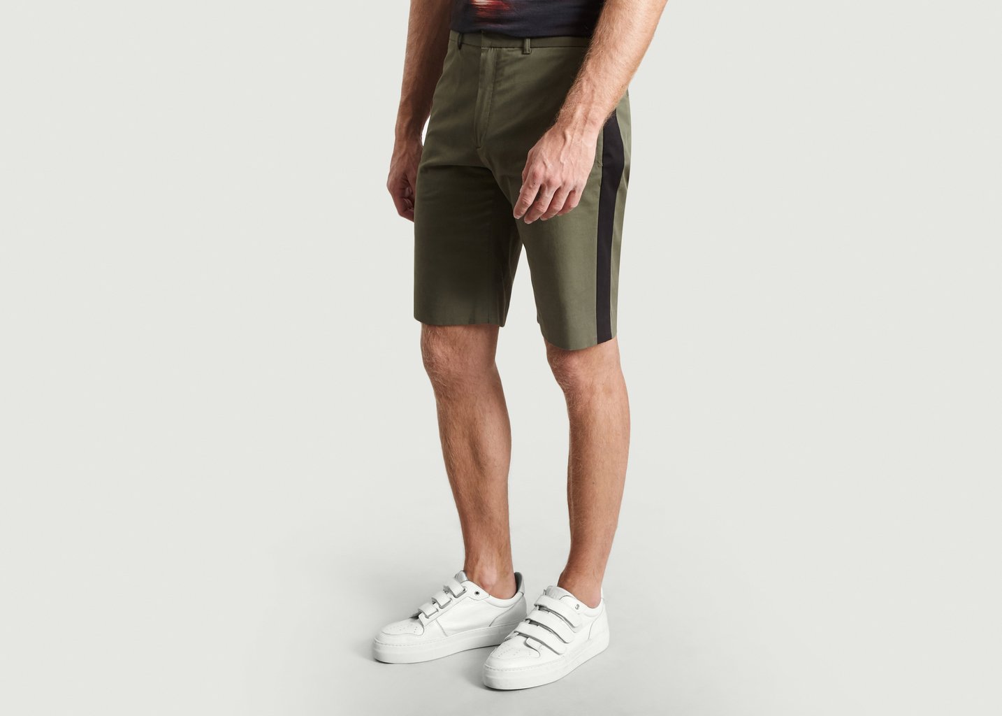 L'exception Short Bandes Contrastantes Côté Vert M.X Maxime Simoëns