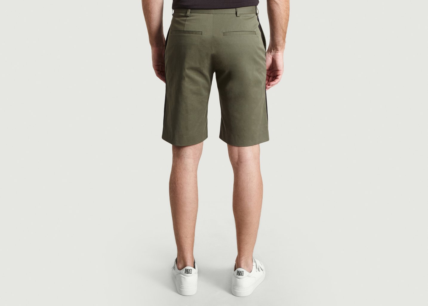 L'exception Short Bandes Contrastantes Côté Vert M.X Maxime Simoëns