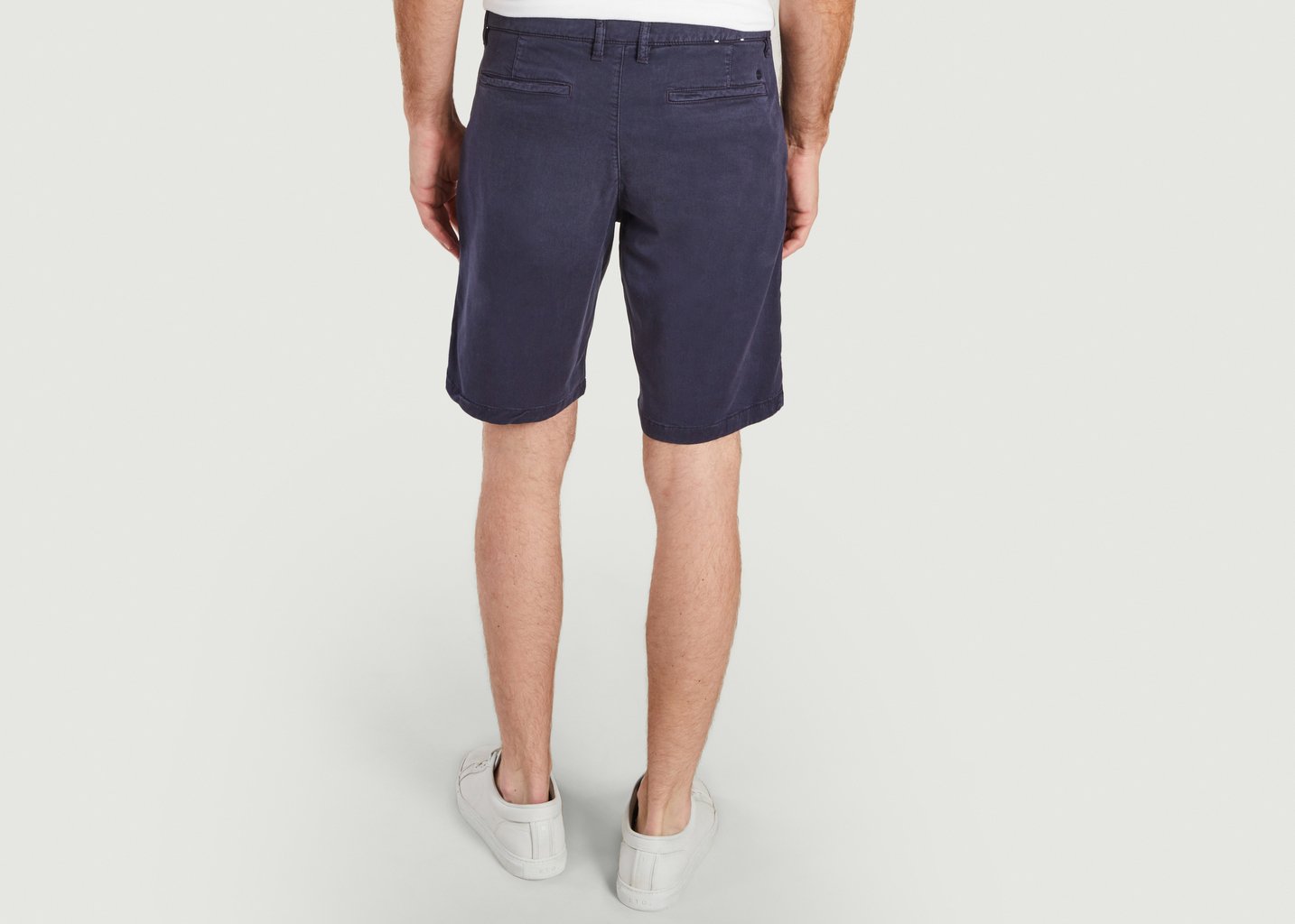 L'exception Short Crown 1154 Bleu Marine No Nationality 07