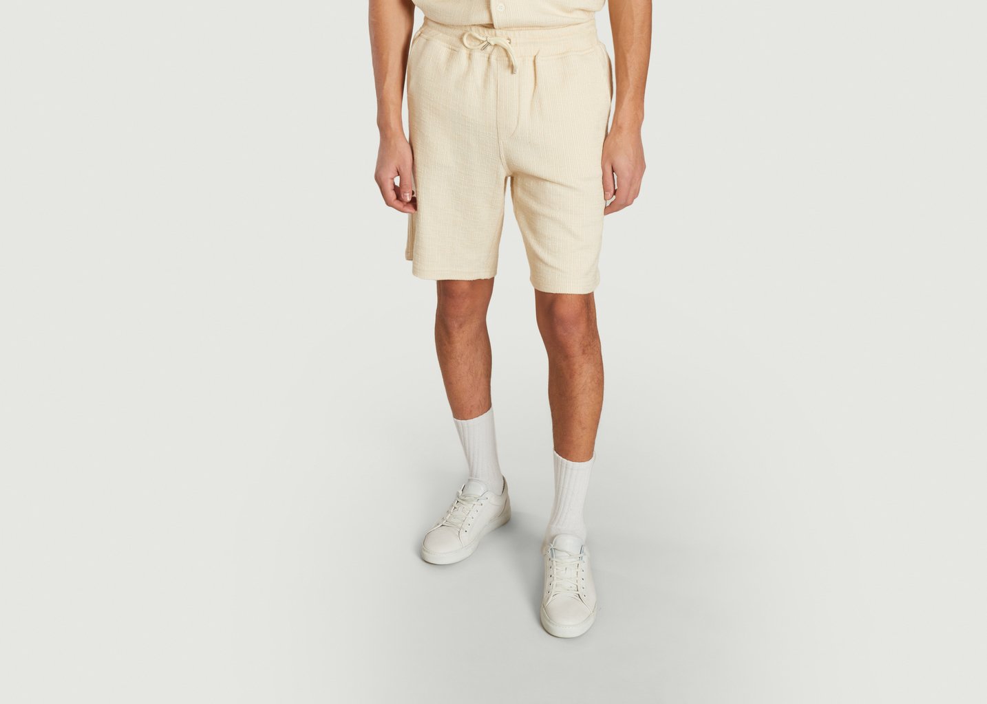 l'exception Short Jerry 3520 Ecru No Nationality 07