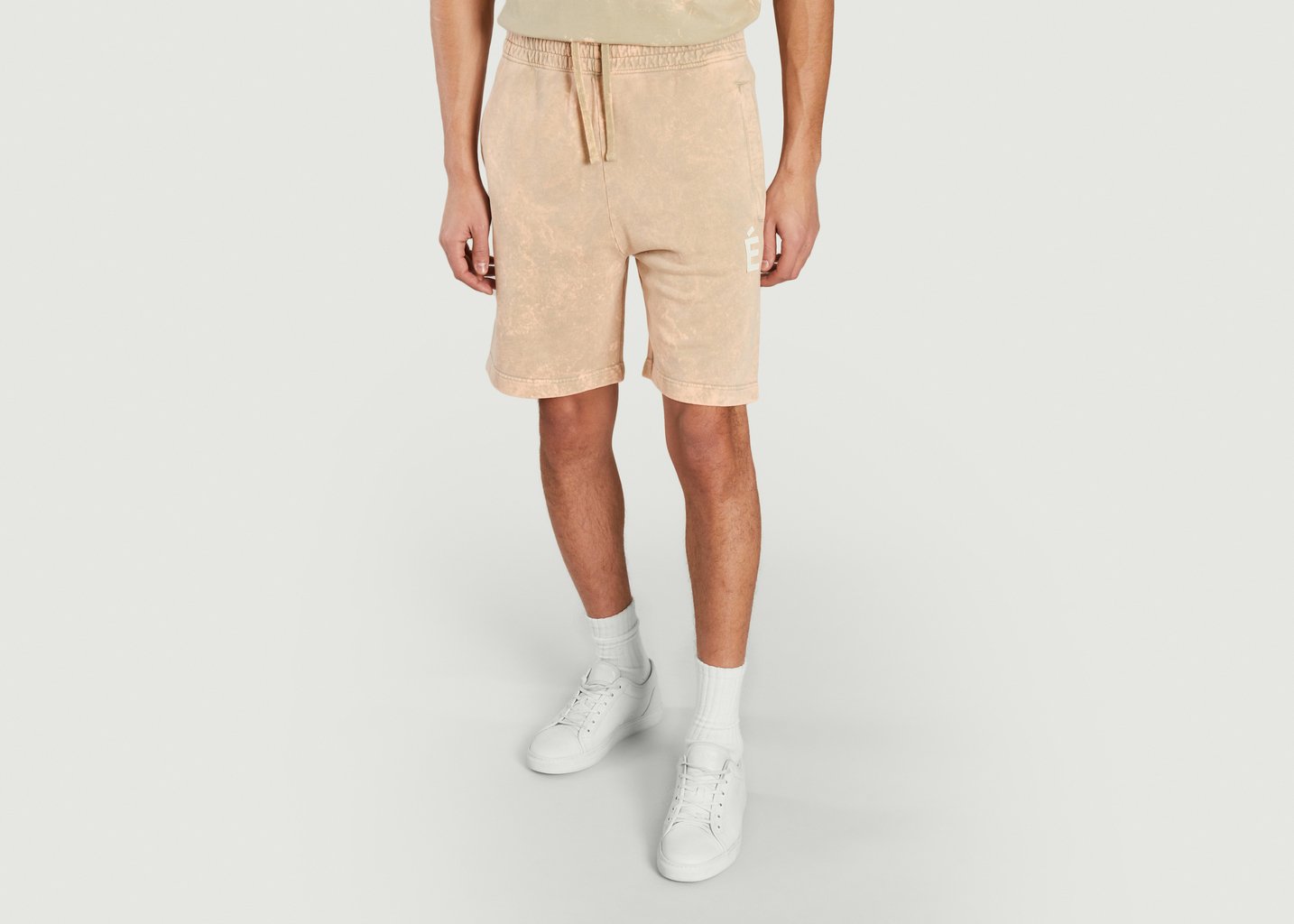 l'exception Short Tempera Patch Beige Etudes Studio