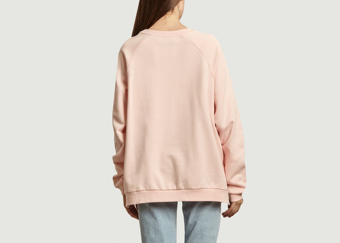 L'exception Sweatshirt Raglan Avec Patch Chez Cecile Club Rose Pâle Être Cécile
