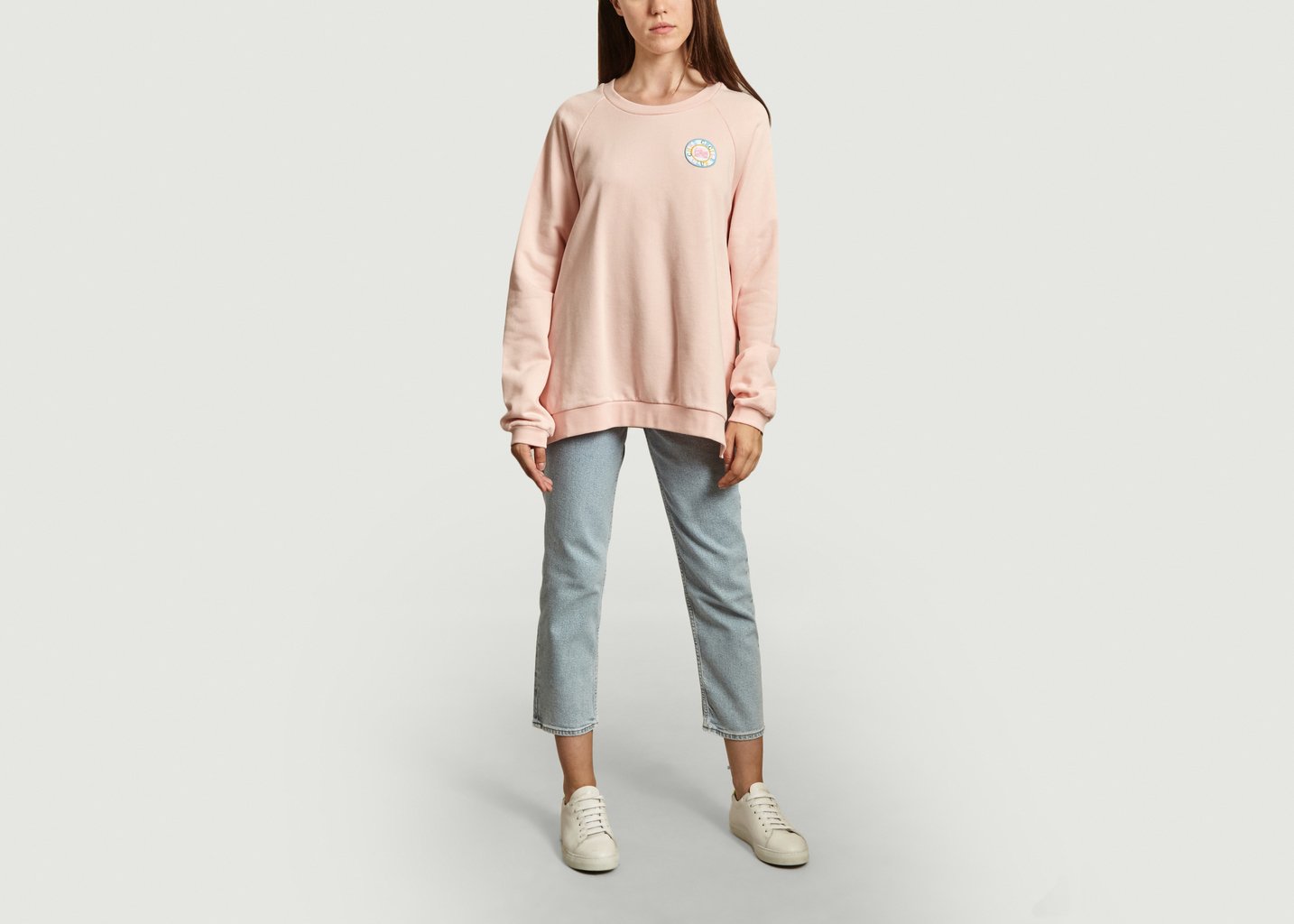 L'exception Sweatshirt Raglan Avec Patch Chez Cecile Club Rose Pâle Être Cécile