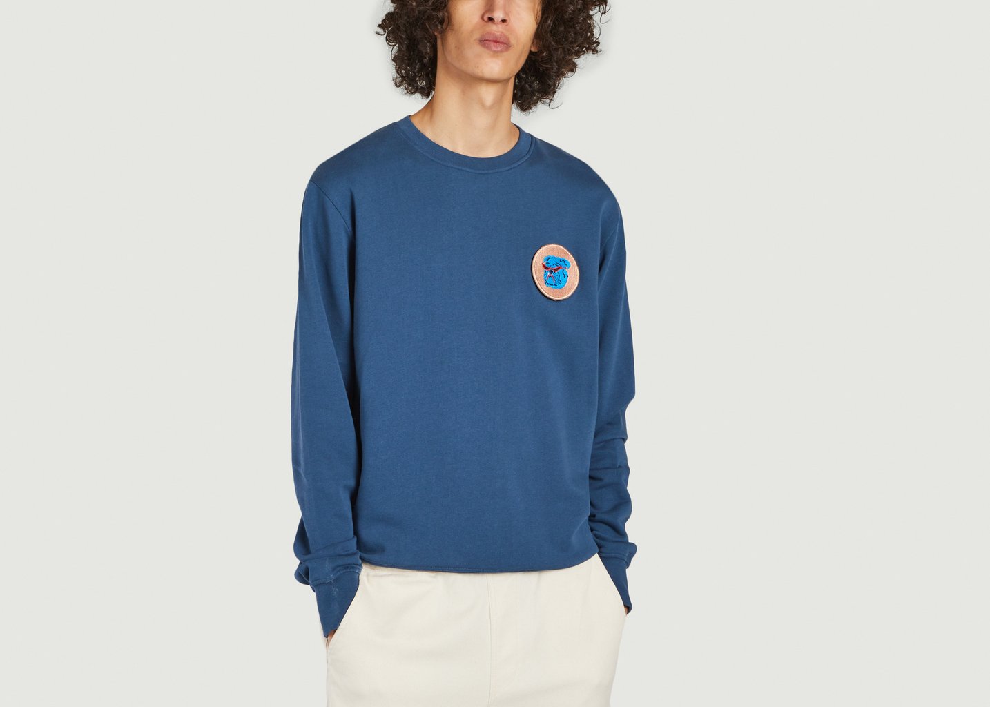 l'exception Sweatshirt Scratchy avec lots de 3 patchs brodés à scratcher Bleu Olow Paris
