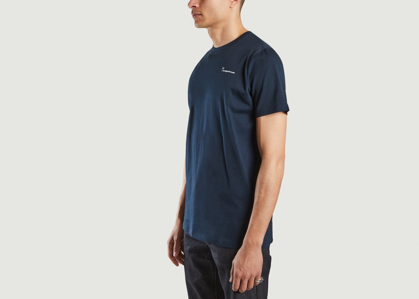 L'exception T Shirt Alder Imprimé Dos De Montagne Bleu Marine Knowledge Cotton Apparel