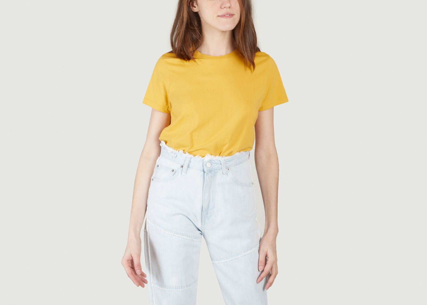 l'exception T shirt cintré en coton bio Moutarde Colorful Standard