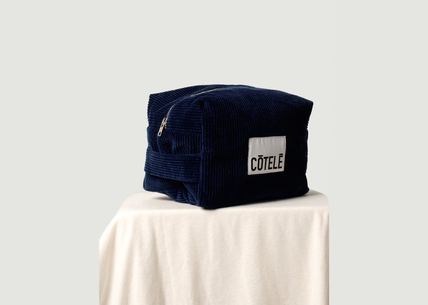 L'exception Trousse De Toilette XL Bleu Marine Côtelé Paris