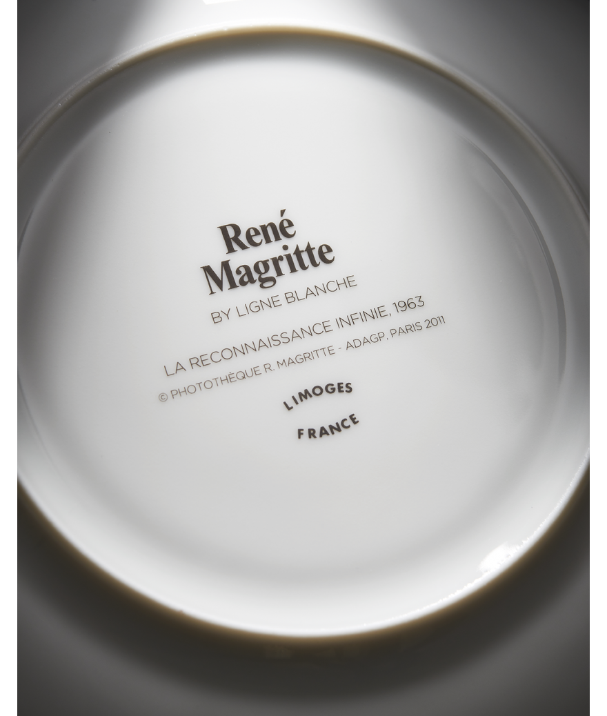 Ligne Blanche Paris MAGRITTE Assiette En Porcelaine ”La Reconnaissance Infinie”
