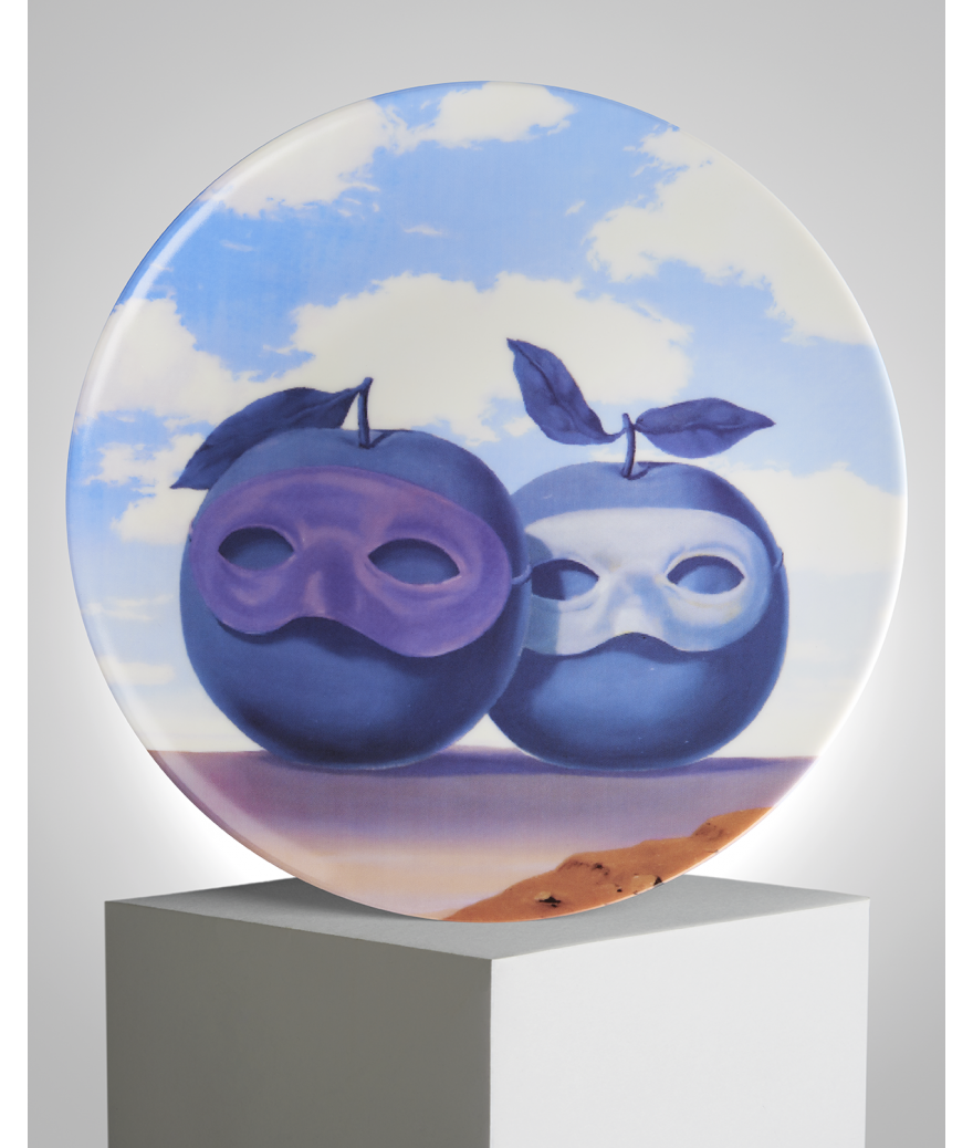 ligne blanche paris MAGRITTE Assiette en porcelaine ”Le Domaine Enchanté VII”