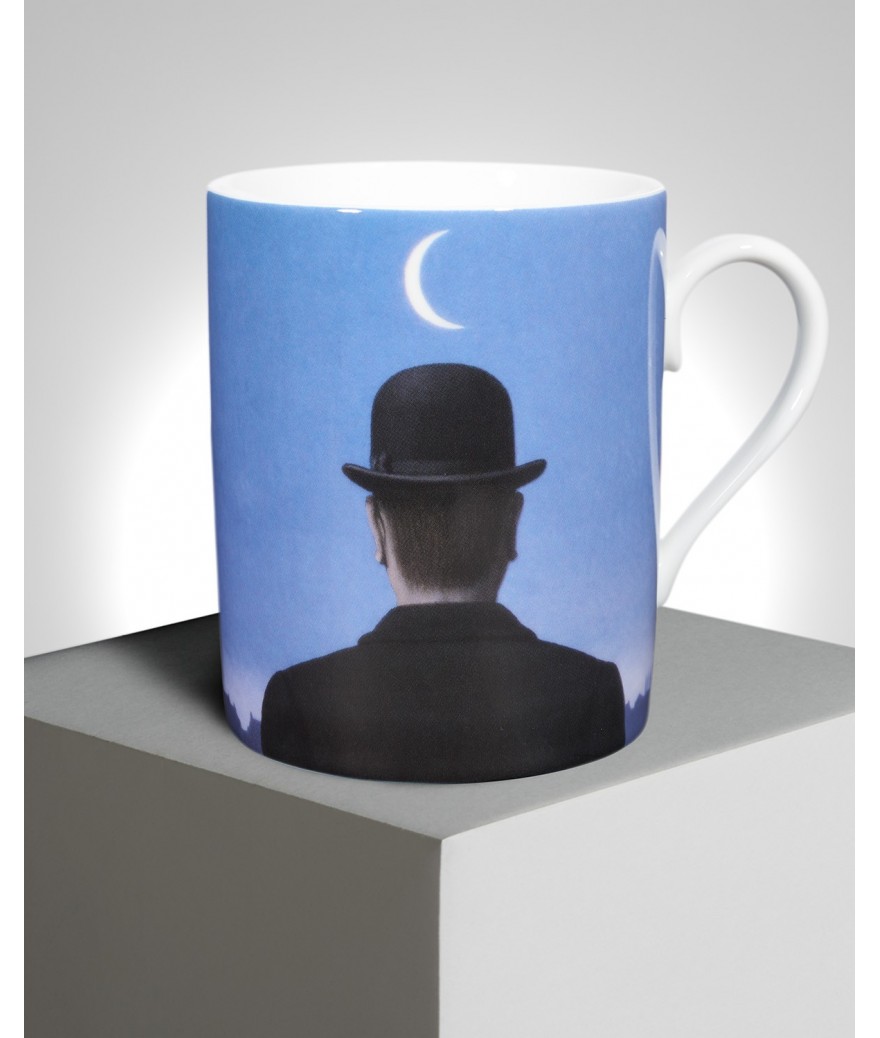 ligne blanche paris MAGRITTE Mug en porcelaine ”Le Maître d’Ecole” ligne blanche paris MAGRITTE Mug en porcelaine ”Le Maître d’Ecole”