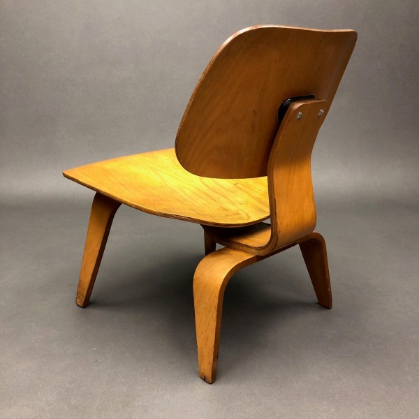 Linea Due Collector Chaise DCW Charles & Ray Eames Evans Products Company