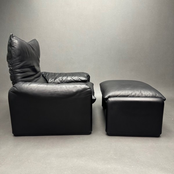 Linea Due Ensemble Fauteuil Et Pouf Maralunga Cuir Noir Vico Magistretti Cassina