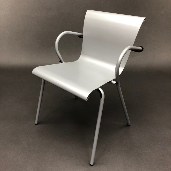 linea due Fauteuil 03 03 Vico Magistretti pour Thonet