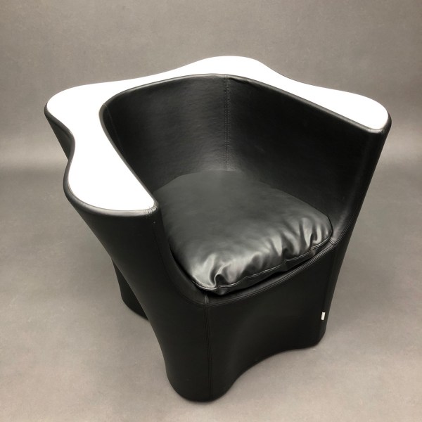 linea due Fauteuil Felicerosa cuir Karim Rashid pour Felice Rossi