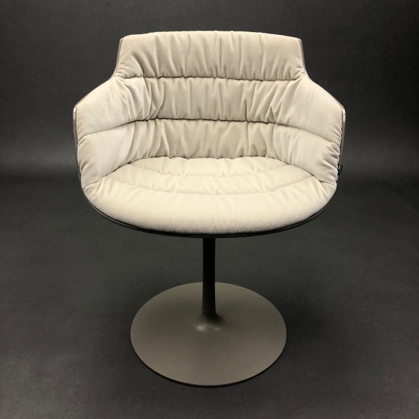linea due Flow slim chair pivotant pied tulipe Jean-Marie Massaud MDF Italia