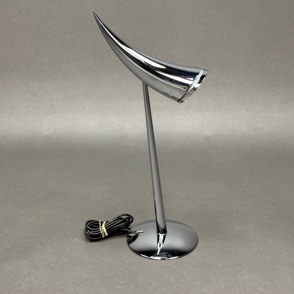 linea due Lampe à poser Ara Philippe Starck Flos