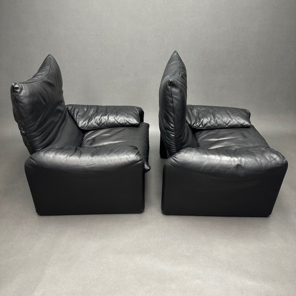 Linea Due Lot De 2 Fauteuils Maralunga Cuir Noir Vico Magistretti Cassina