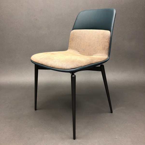 Linea Due Lot De 4 Chaises Barbican Rodolfo Dordoni Pour Molteni & C