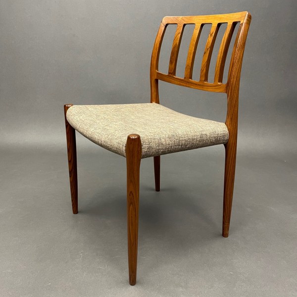 Linea Due Lot De 6 Chaises Model 83 Møbelfabrik Danemark En Palissandre Niels Otto Moller