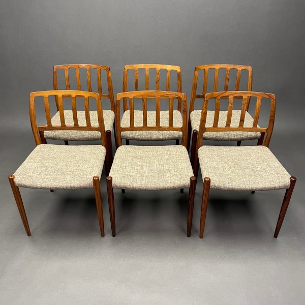 linea due Lot de 6 chaises Model 83 Møbelfabrik Danemark en Palissandre Niels Otto Moller