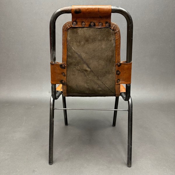 Linea Due Paire De Chaises En Métal Et Cuir Les Arcs – 1960 Charlotte Perriand
