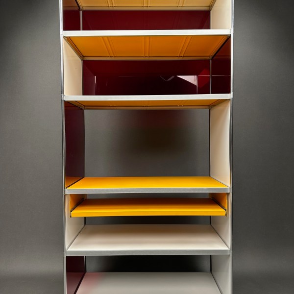 linea due Système Bibliothèque/Secrétaire/Meuble platine vinyle SEC Alfredo Häberli Alias