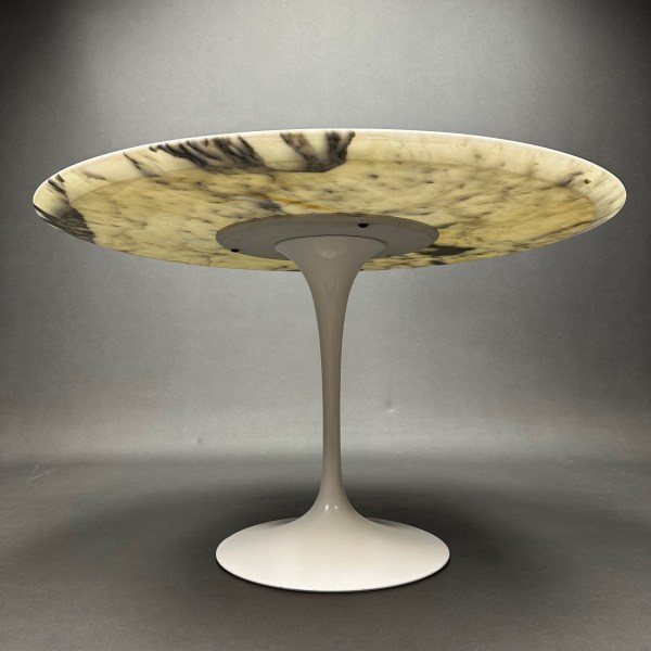 Linea Due Table Tulipe Saarinen Marbre Arabescato Knoll Diamètre 120